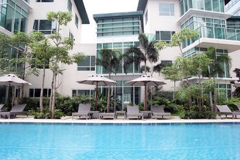 Aruga by Rockwell Hotel